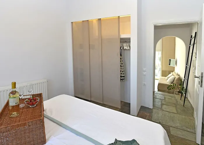 Tinos Blend Άγιος Σώστης